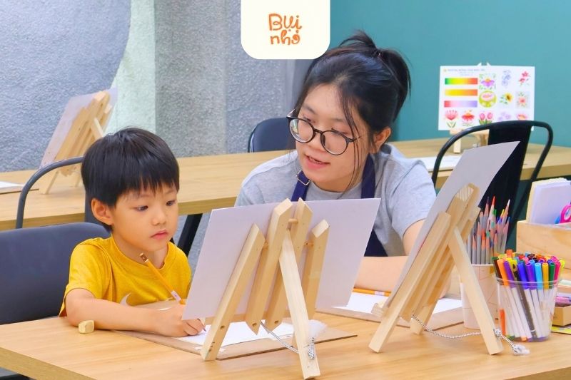 Không gian lớp vẽ thiếu nhi Bình Thạnh tại Bụi Nhỏ cơ sở Nguyễn Gia Trí