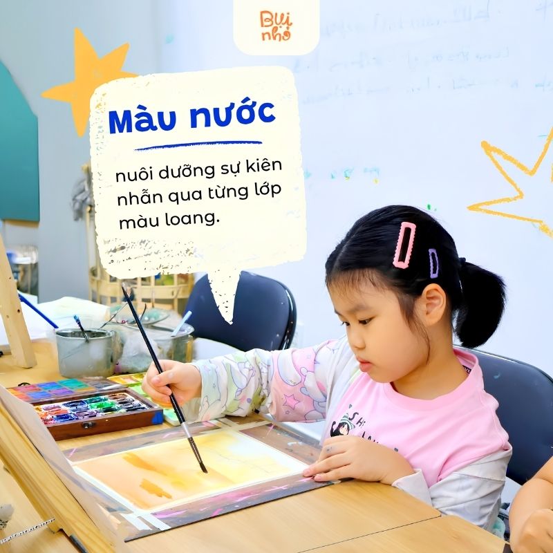 Hình ảnh học viên lớp vẽ màu nước tại Bụi Nhỏ