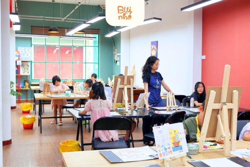 Bụi Nhỏ phù hợp với những bé thích tự do sáng tạo