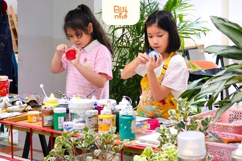 Không gian học gần gũi giúp con luôn vui vẻ mỗi khi đến lớp