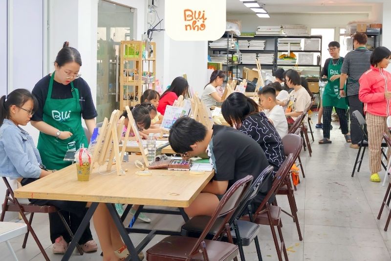 Không gian lớp học rộng rãi, thoáng mát